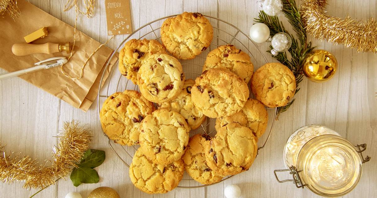 cookies cooling on a rack