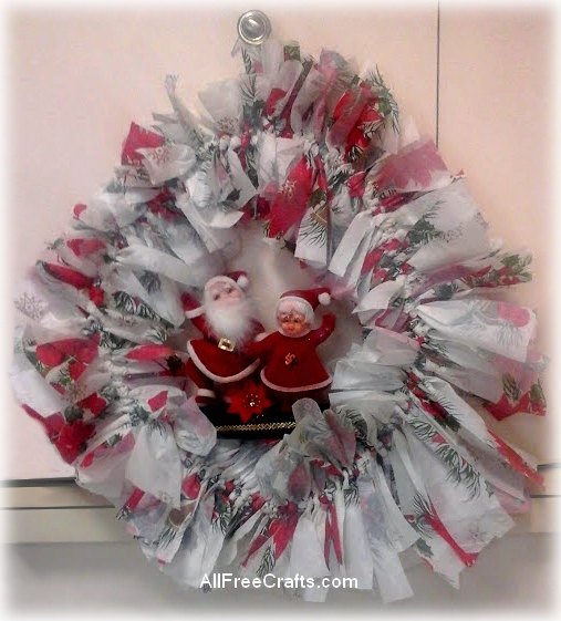 paper tablecloth and coat hanger wreath